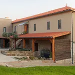 Feriegård Quinta Do Caminho, Al *