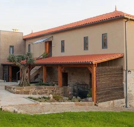 Agroturismo Quinta Do Caminho, Al *