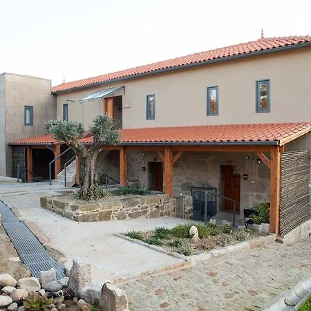 Agroturismo Quinta Do Caminho, Al *
